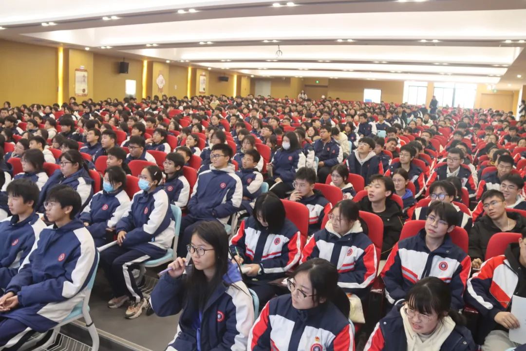 校长领读｜教育的坚持与温度
